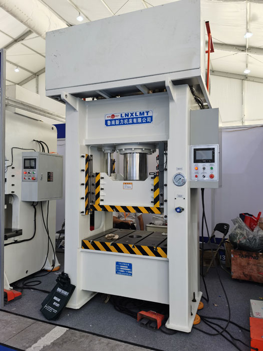 �����_(t��i)